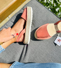 Peachy Lowform Espadrilles