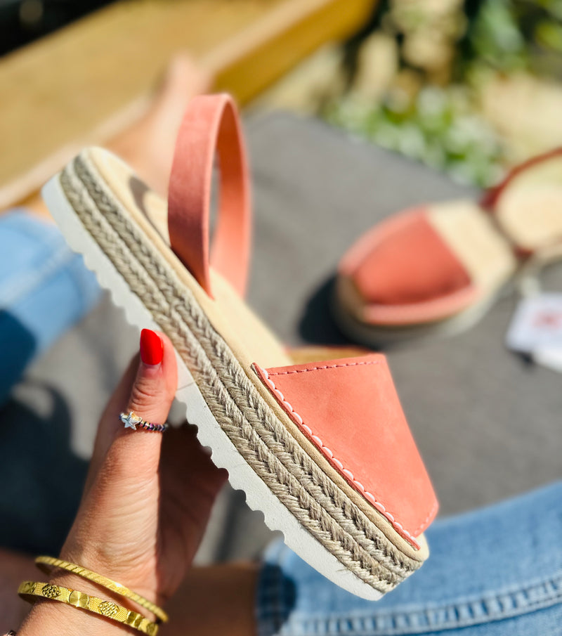 Peachy Lowform Espadrilles