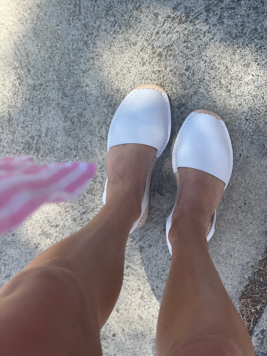White Leather Avarca