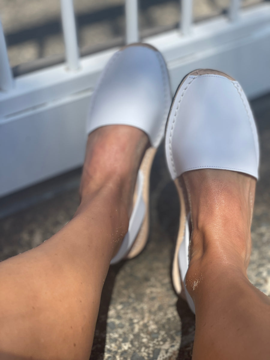 White Leather Avarca