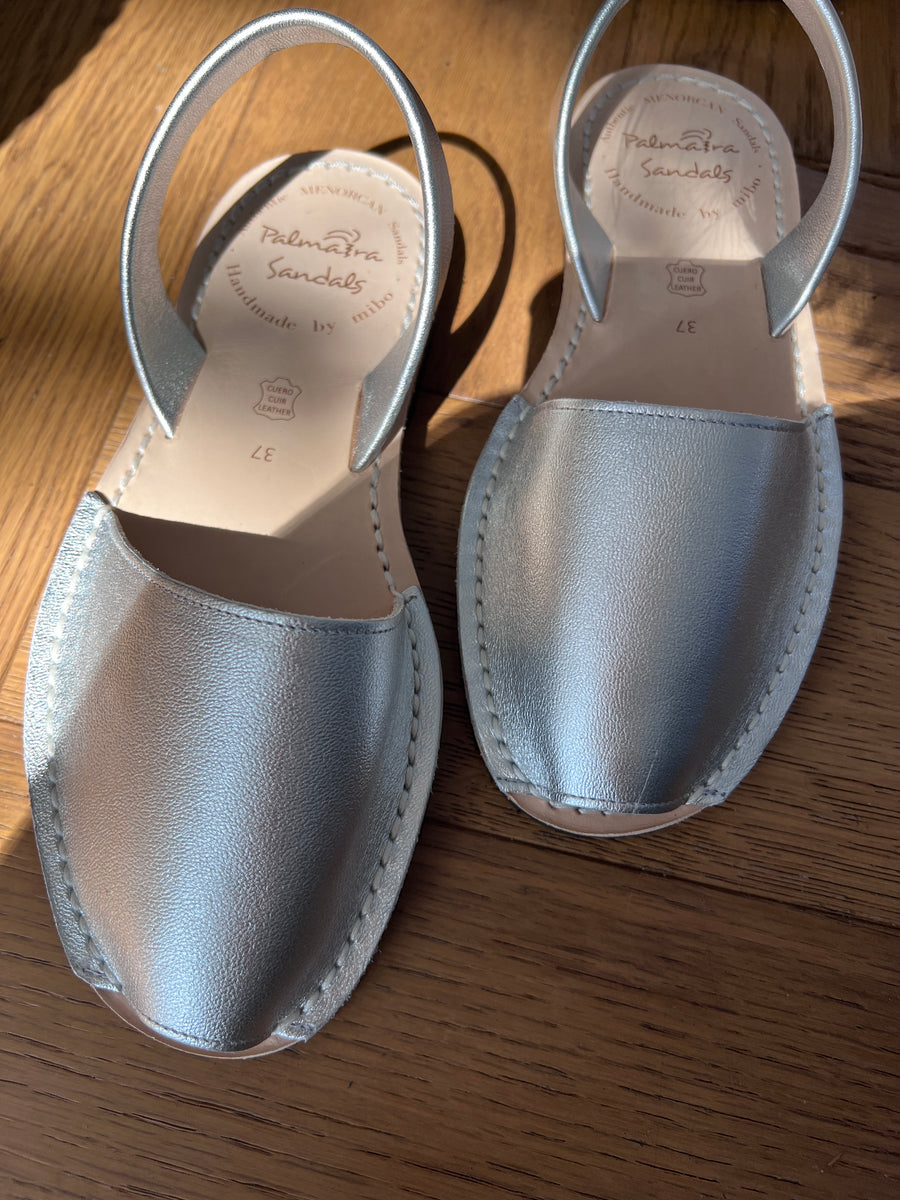 Silver Metallic Avarca