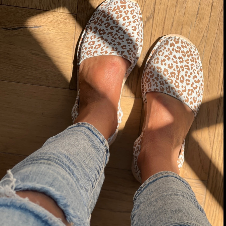 Tan Leopard Avarca