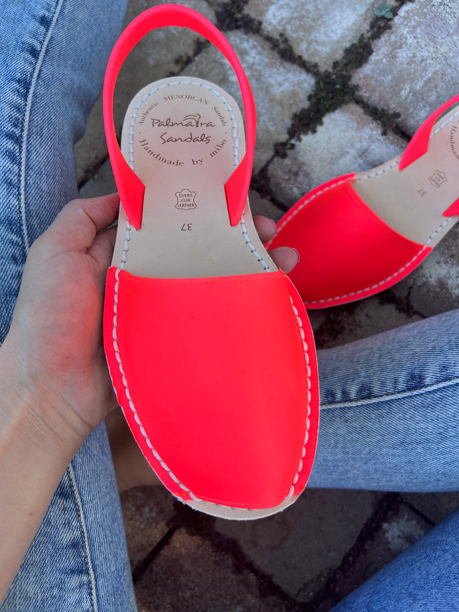 Neon Coral Avarca