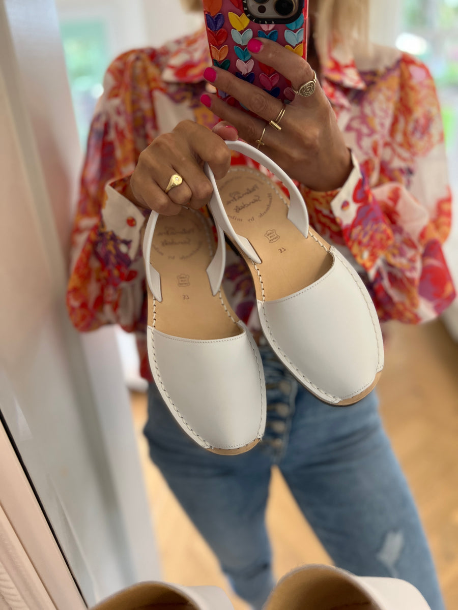 White Leather Avarca
