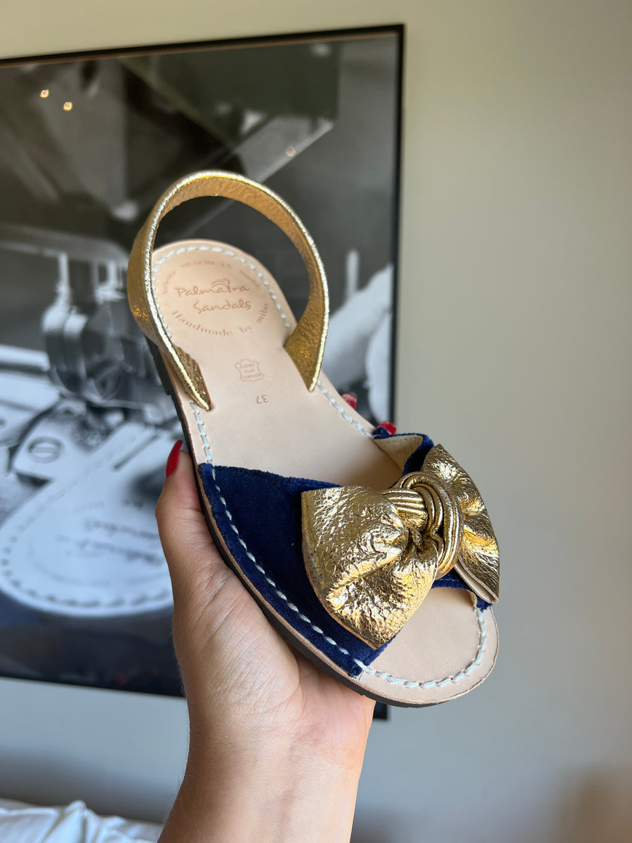 SAMPLE 105 - Size 37