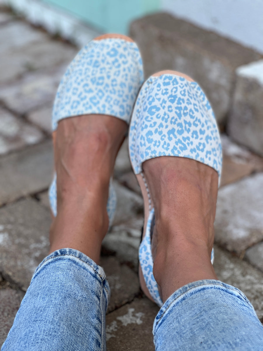 Blue Leopard Avarca