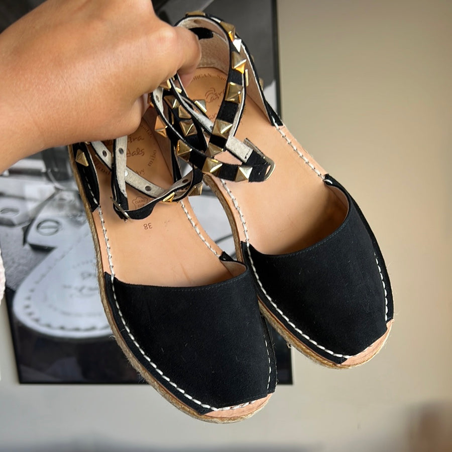 PRELOVED JACKIE