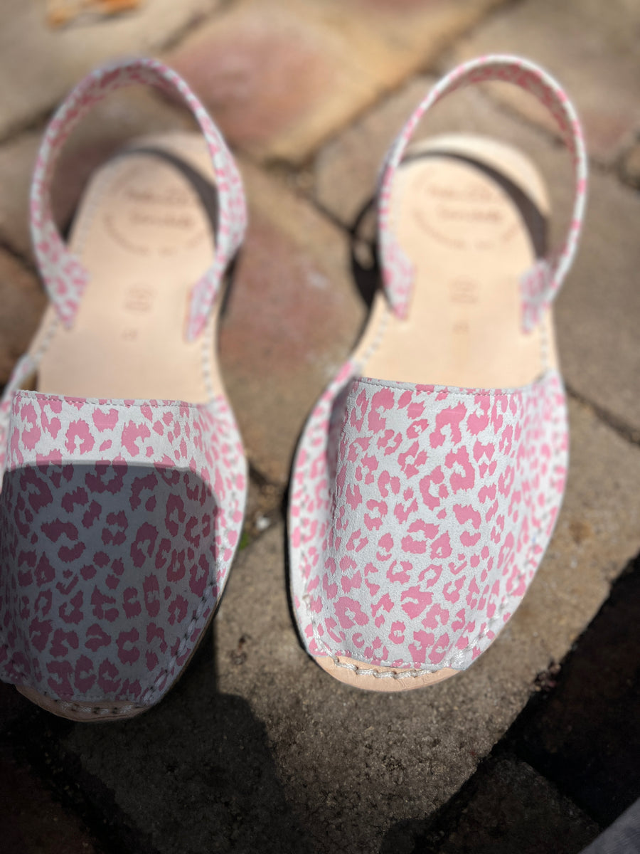 Pink Leopard Avarca