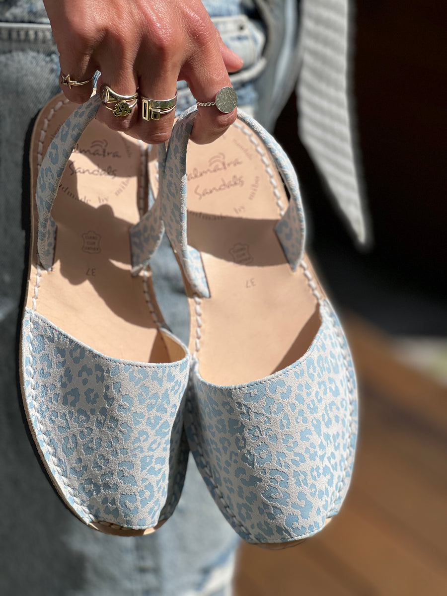 Blue Leopard Avarca