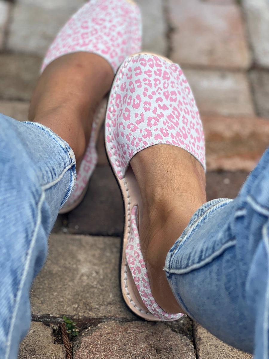 Pink Leopard Avarca
