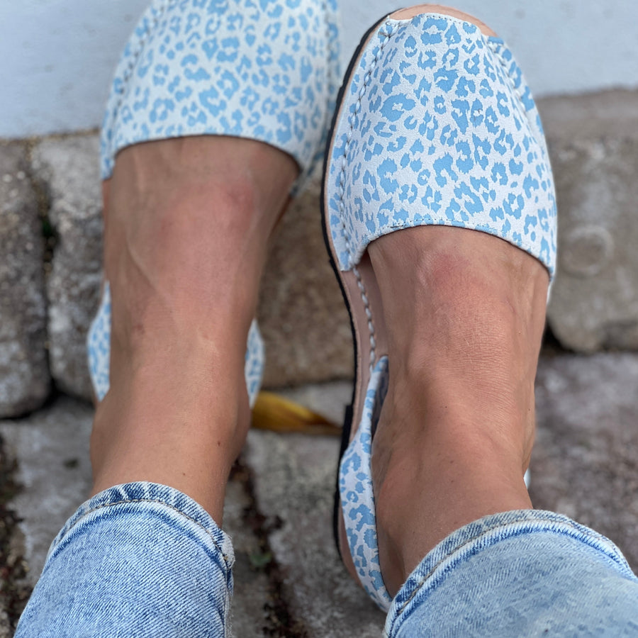 Blue Leopard Avarca