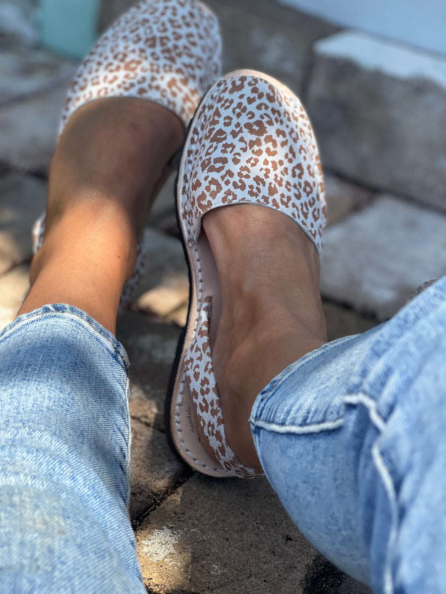 Tan Leopard Avarca